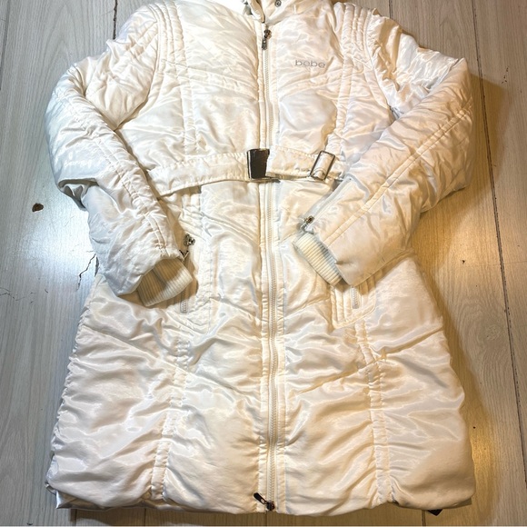 Bebe White Belted Puffer Jacket With A Faux Fur Hood Down Feather Fill Size L - Picture 2 of 13